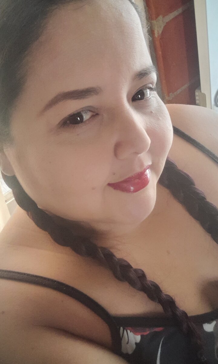 Xxminigirl19's Offline XXX Chat