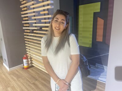 CelineMeyerr private show