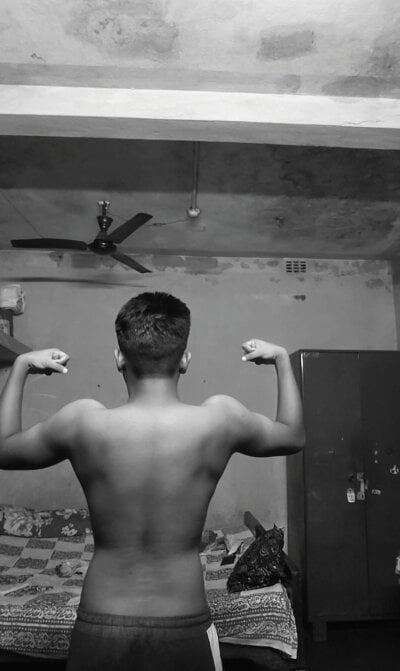 Comesuckit9 Male New Nude Cam