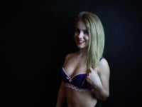 LillyMadison's Offline Chat Room
