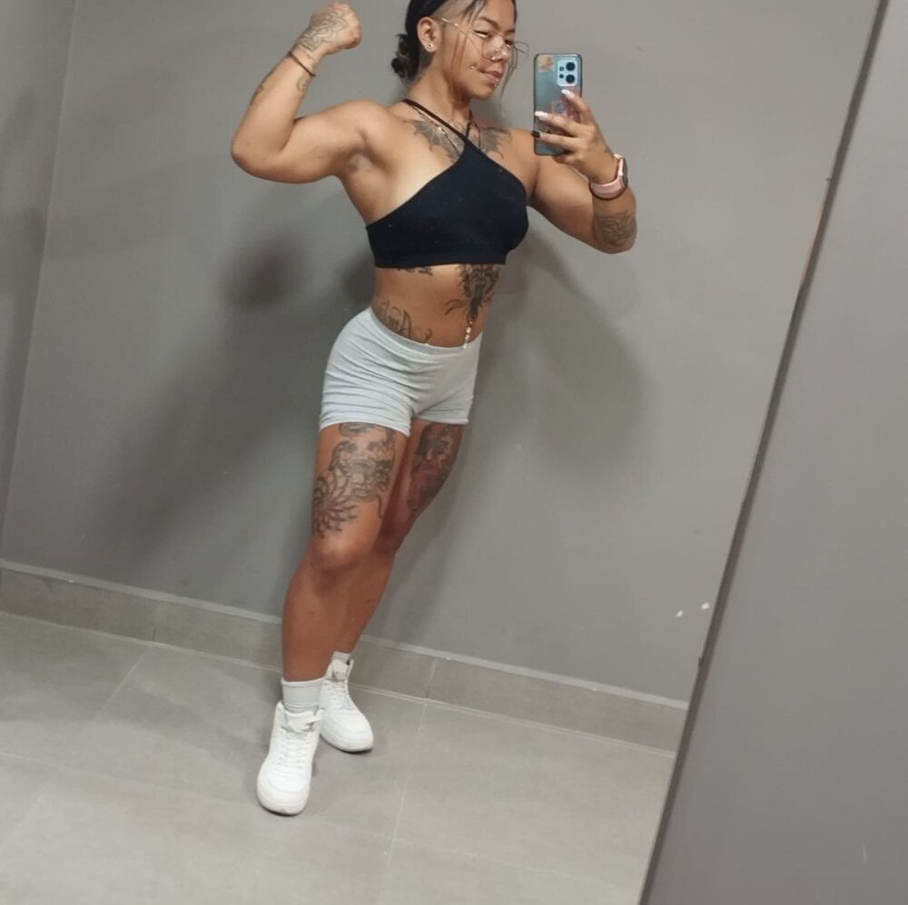 nicole_volkov profile