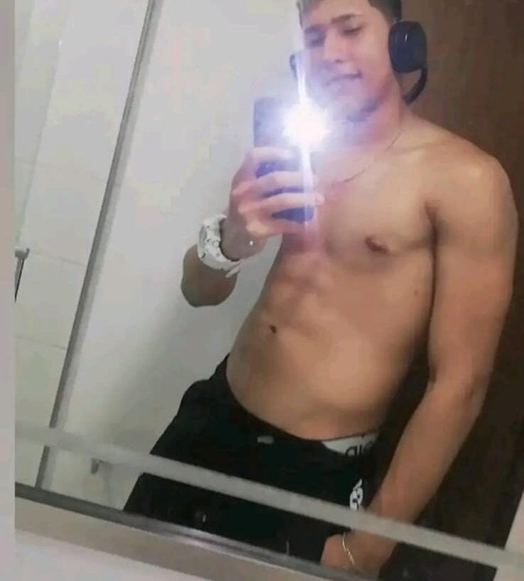andryhot19_ profile