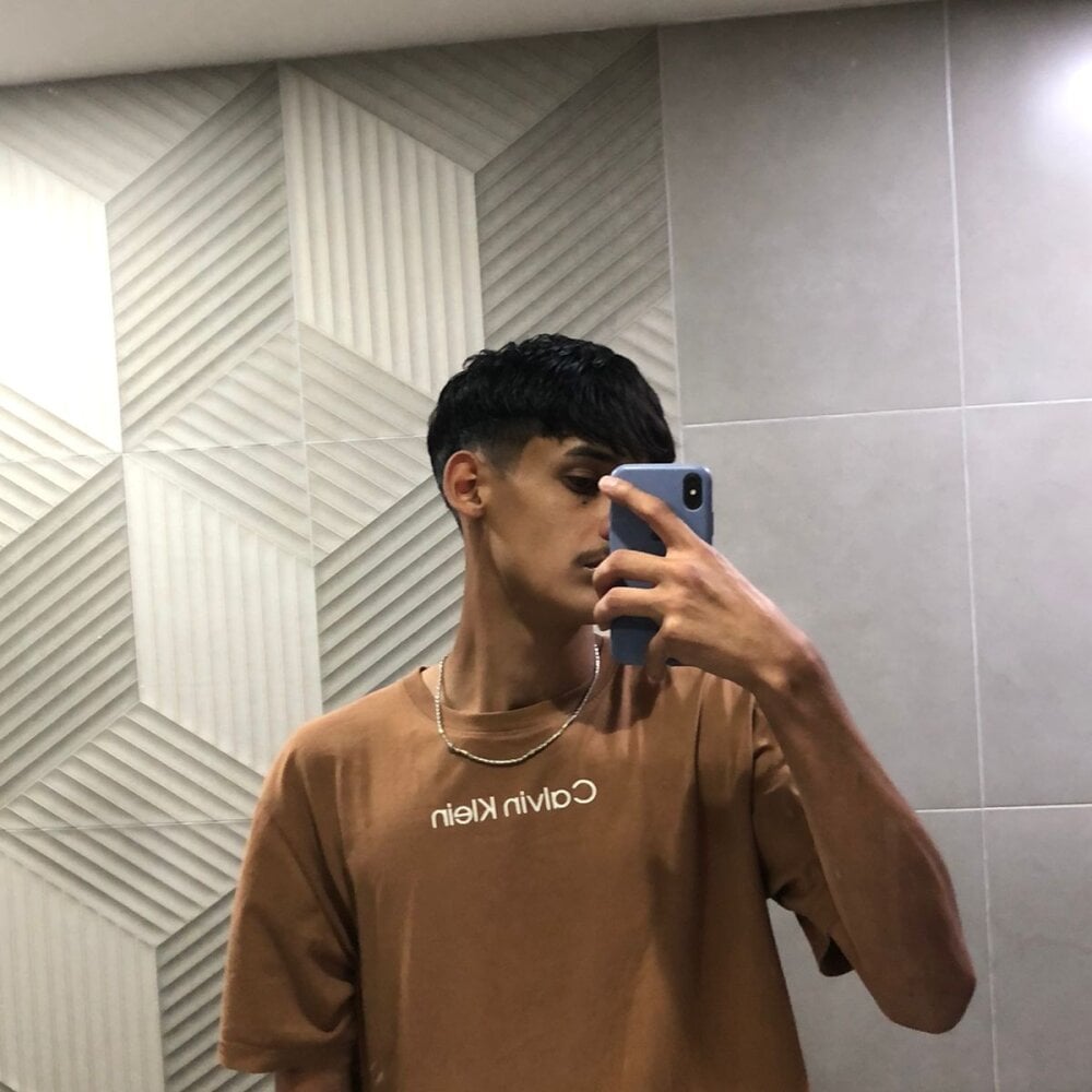 lucky_rvs from stripchat