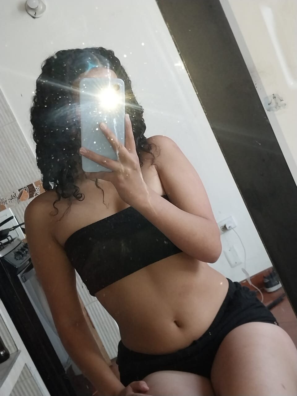 Emily_jhons2