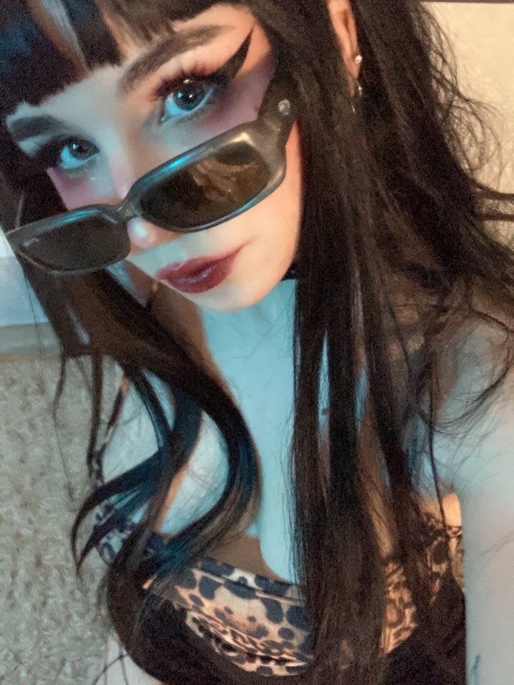 Mina_Sanna's Offline XXX Chat