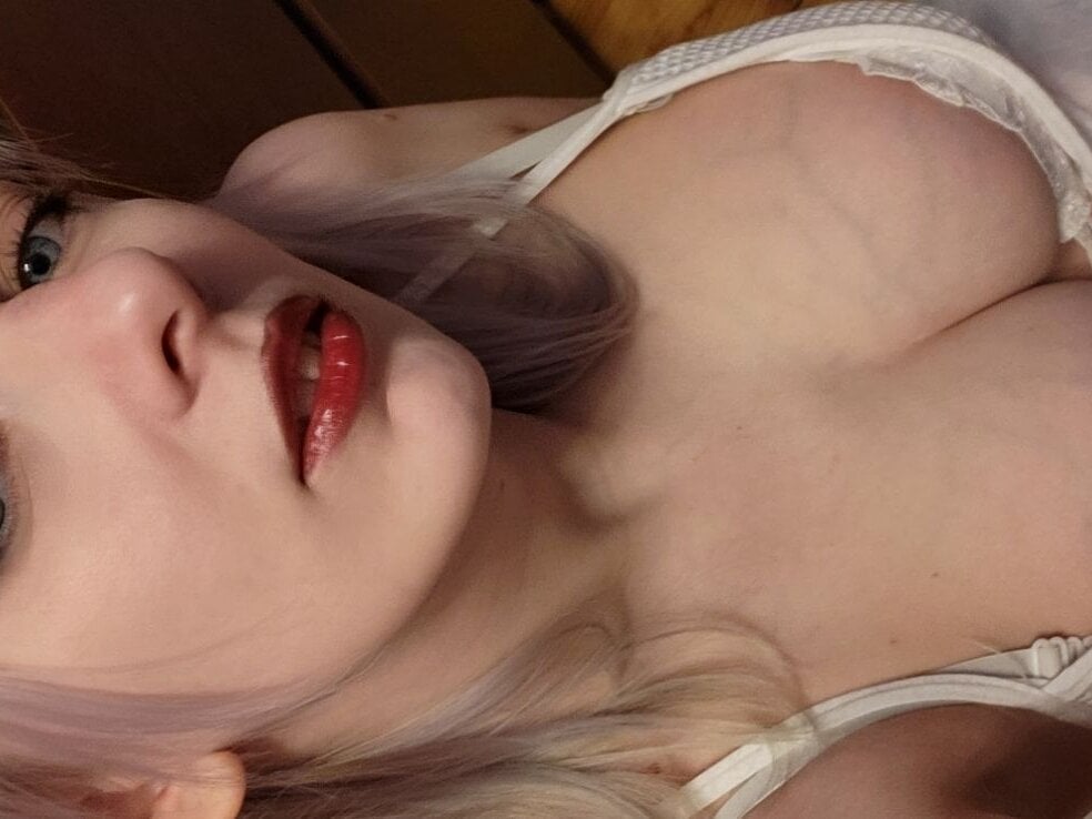 Live sex webcam photo for mina_sugar #289996721