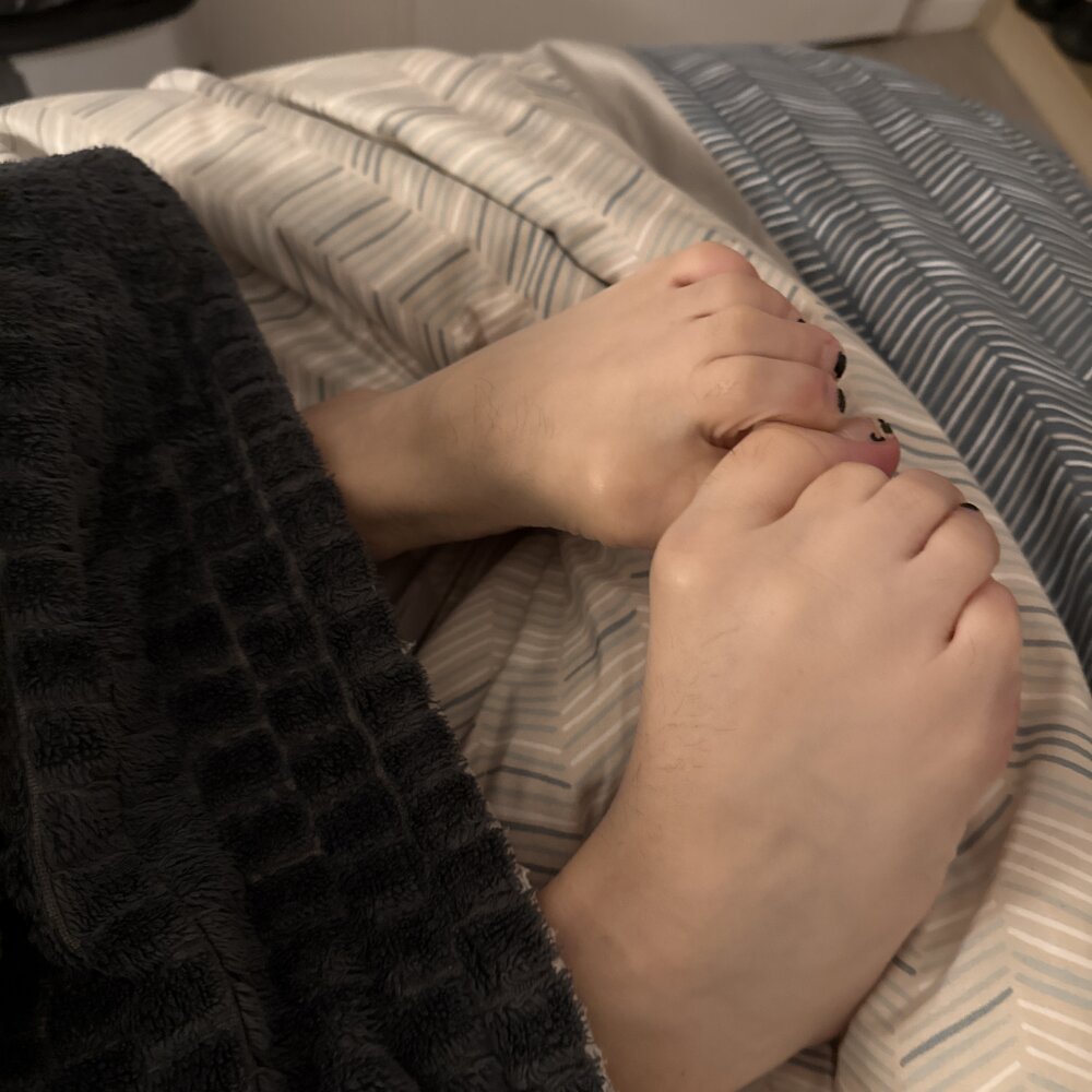 praticiapieds webcam livesex profile on coupleslivesex.com