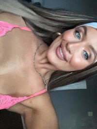 LolaReaX's webcam live show