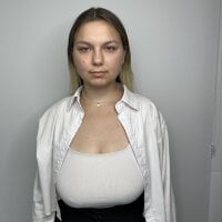 NoreenEvatt's Offline Chat Room