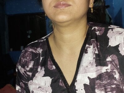 Lonlygirlpriya7
