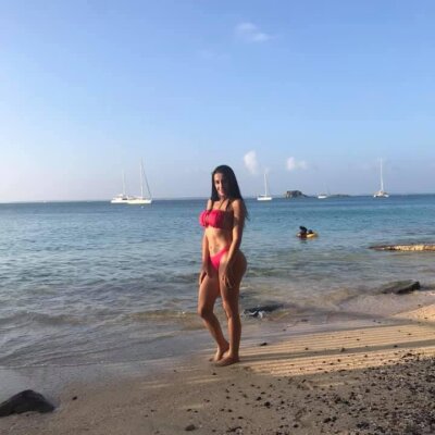 Melanie_Lovely205