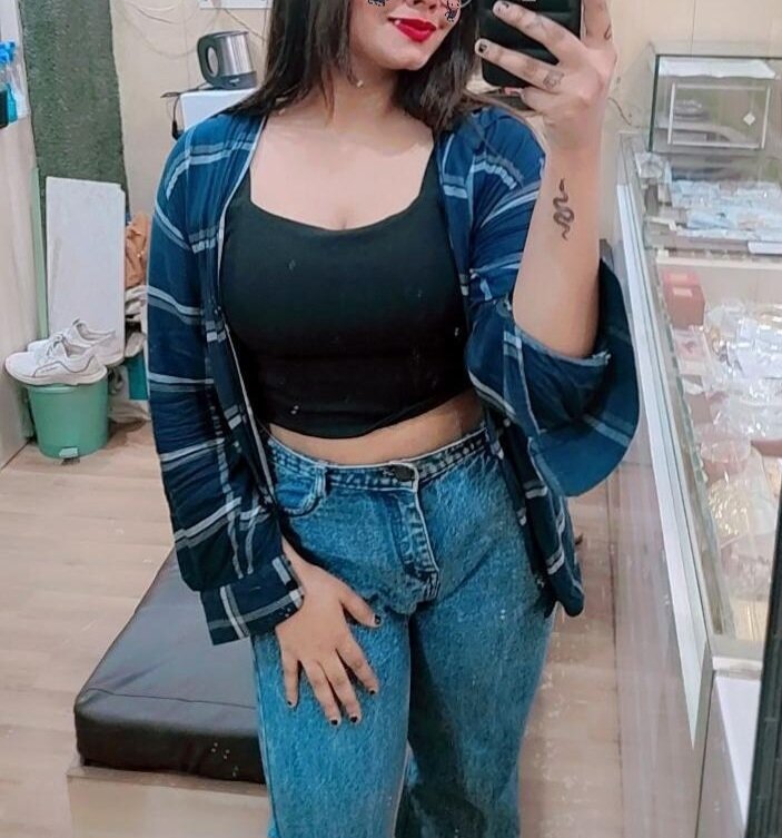 Mona_Mehra