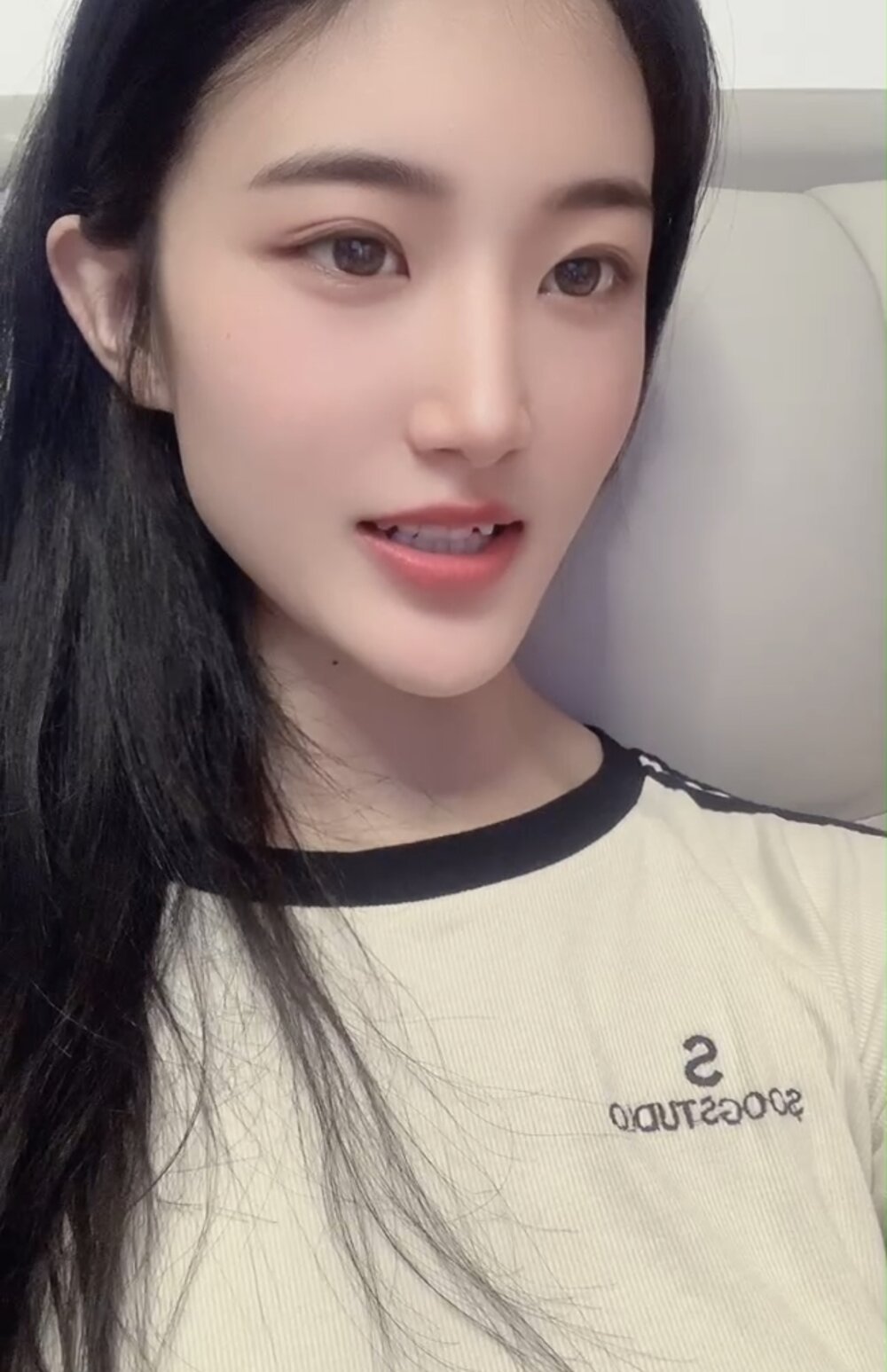 bxhdgskmebd