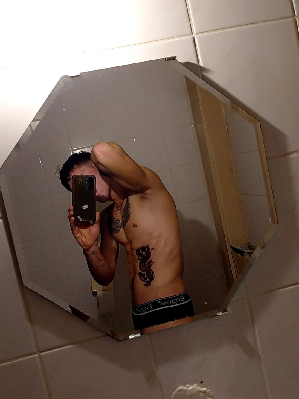 Manseductiv Chat XXX offline