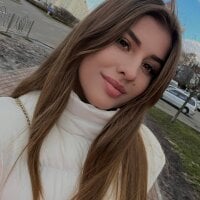 MysteriousCuteGirl's Offline Chat Room