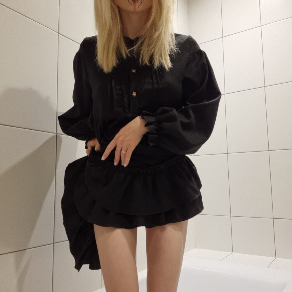 Excited-Blizzard Cam Model: Free Live Sex Show & Chat | Stripchat