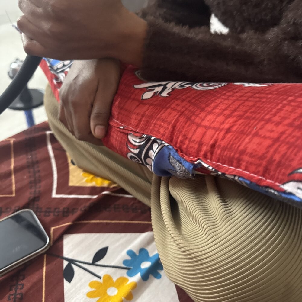 miss_khan207 webcam profile - Kenyan