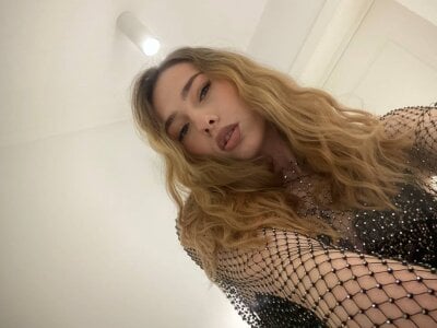 Loveyy_Doveyy - Stripchat Cam2cam Dirtytalk Young Girl 