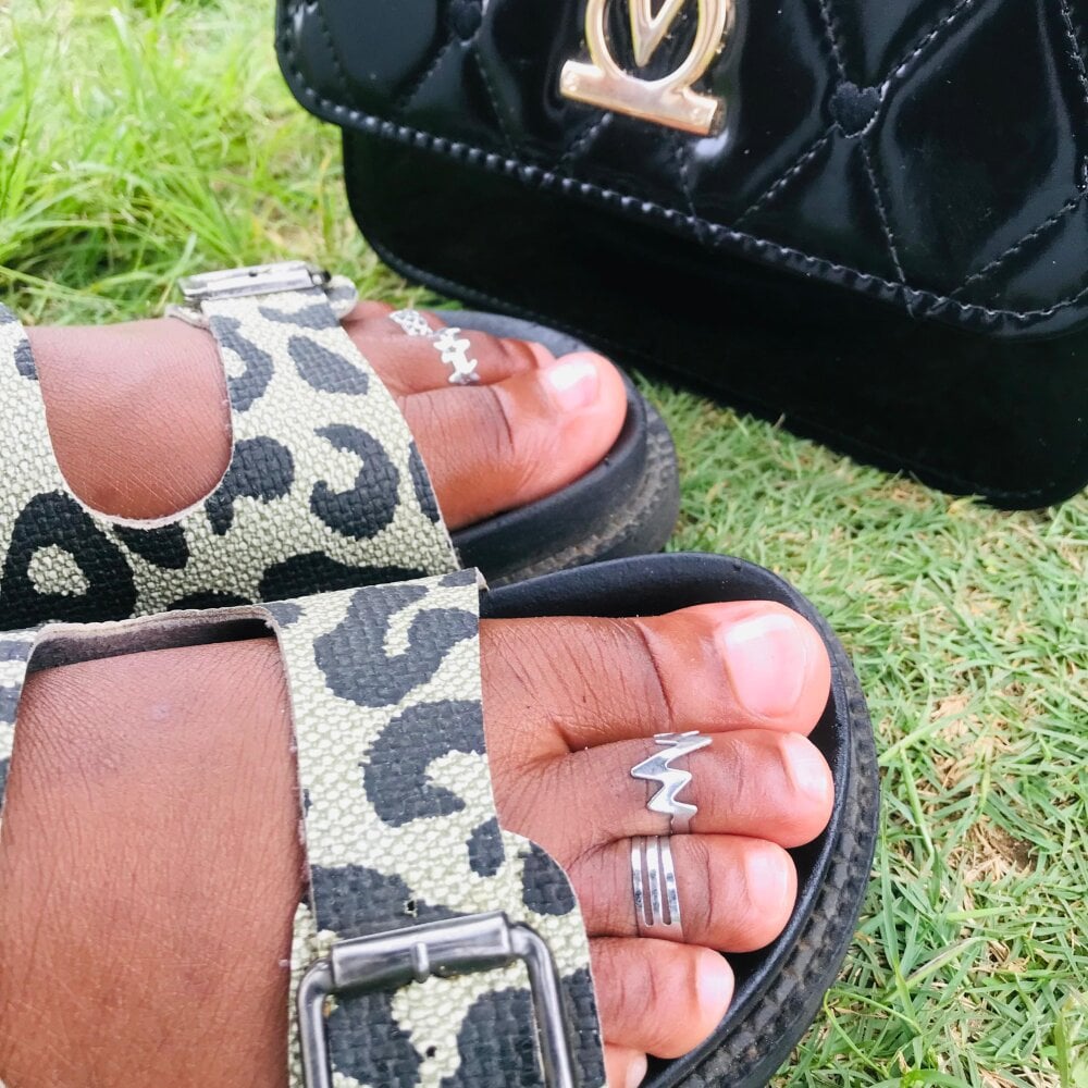 EllaMai: офлайн-секс-чат