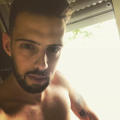 thisshyguy from stripchat