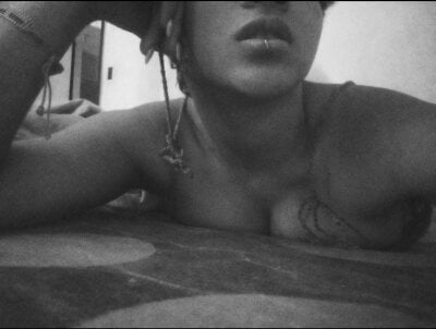 nude webcam show Evelyn 0816