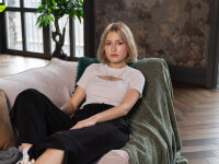 Luisa_sun's Offline XXX Chat