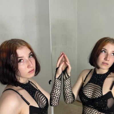 Alexa_Redfox - handjob