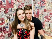 Aliceand1's Offline XXX Chat