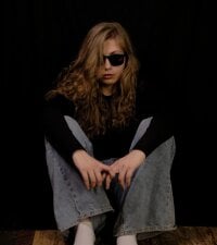 Модель BlondyChris
