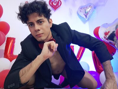 Julian_kronos - Stripchat Boy 