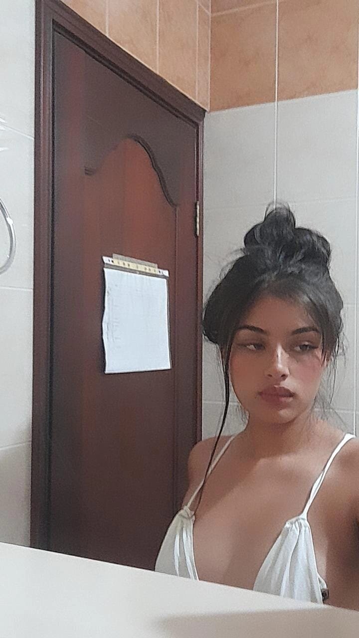 selen_evans_