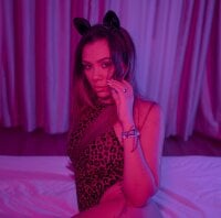 LorettaRobin's Offline XXX Chat