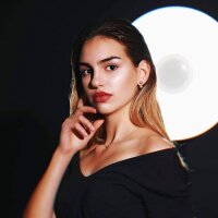 Strawberr_y's Offline Chat Room