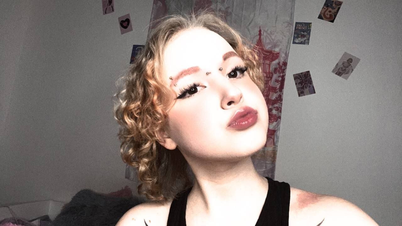 Cur1yCute