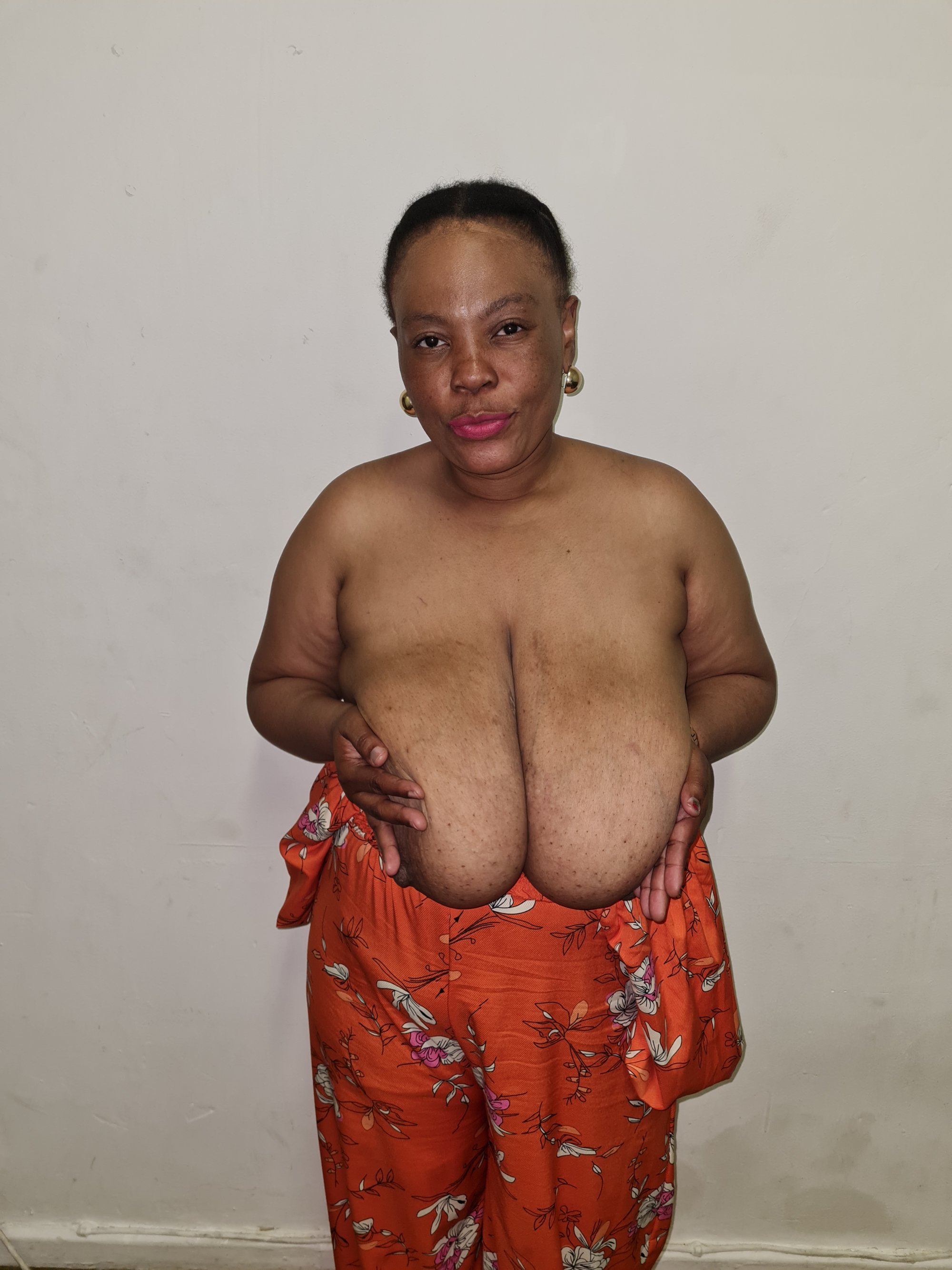 BustyREDMILF