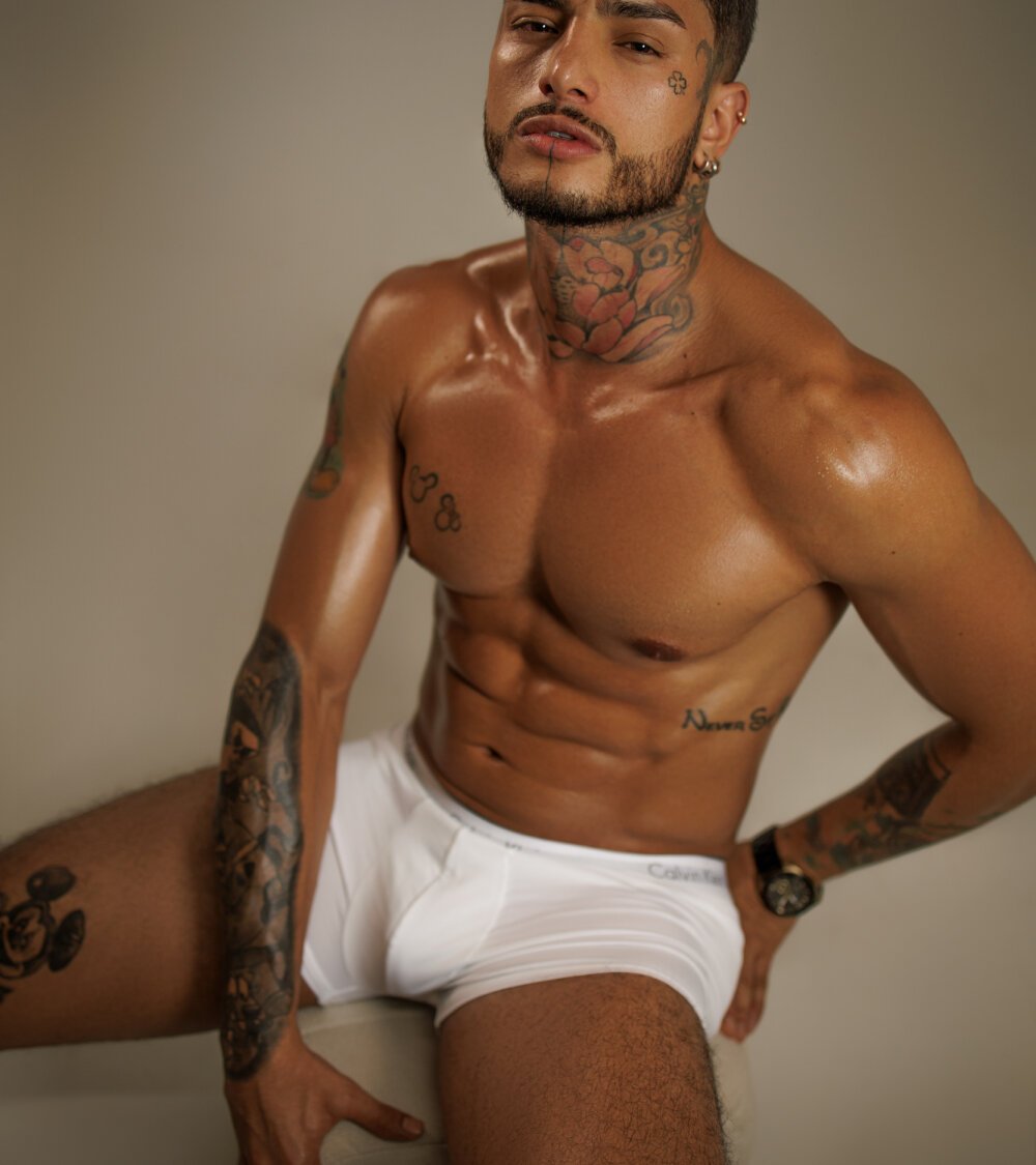 Alanrodgers' Offline XXX Chat