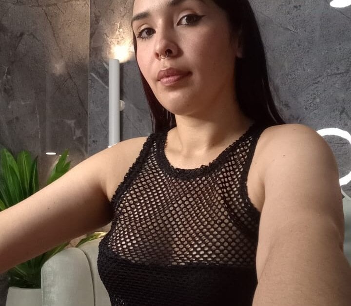 grannylivesexcams.com luna_tx livesex profile in brown hair cams
