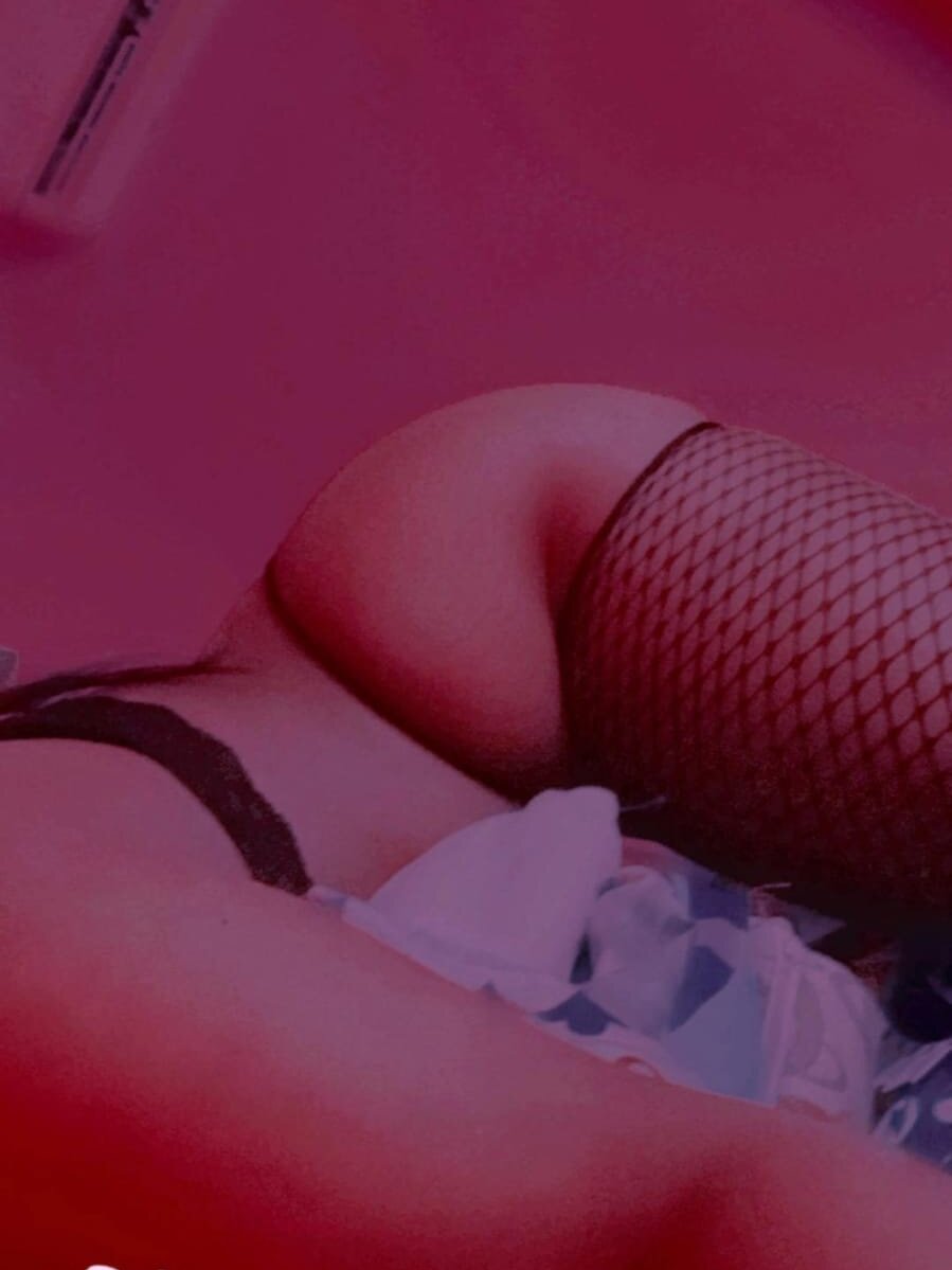 stripchat samanta_smith01 webcam profile pic via iluvcams.com