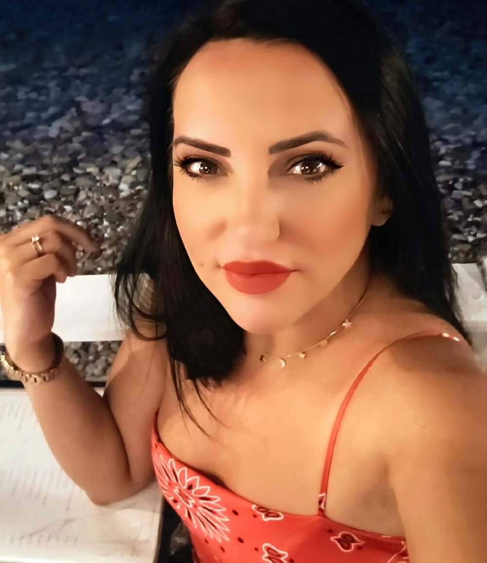 elivecams.com anaseduce livesex profile in roma cams