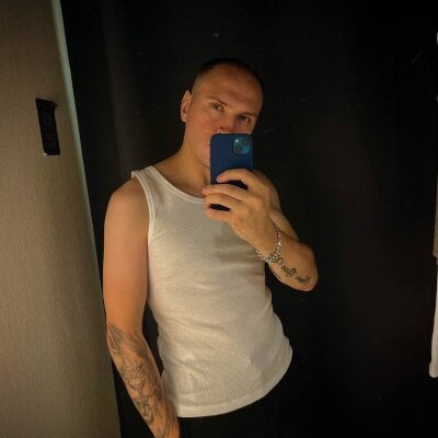 __XxX-XxX__ Male Bigballs Online Cam Naked