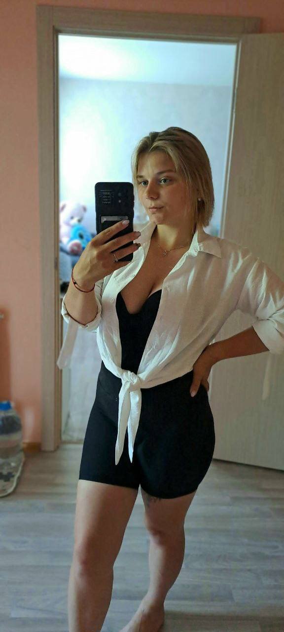 Anna_Todd