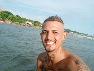 Robert_big_cock24