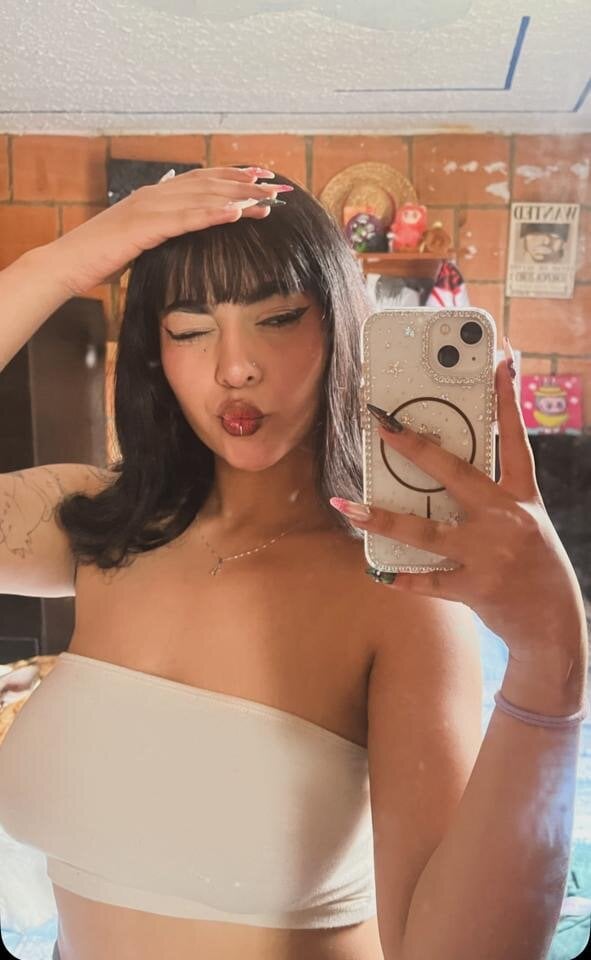 pornsexycams.com amy_channel livesex profile in bisexual cams