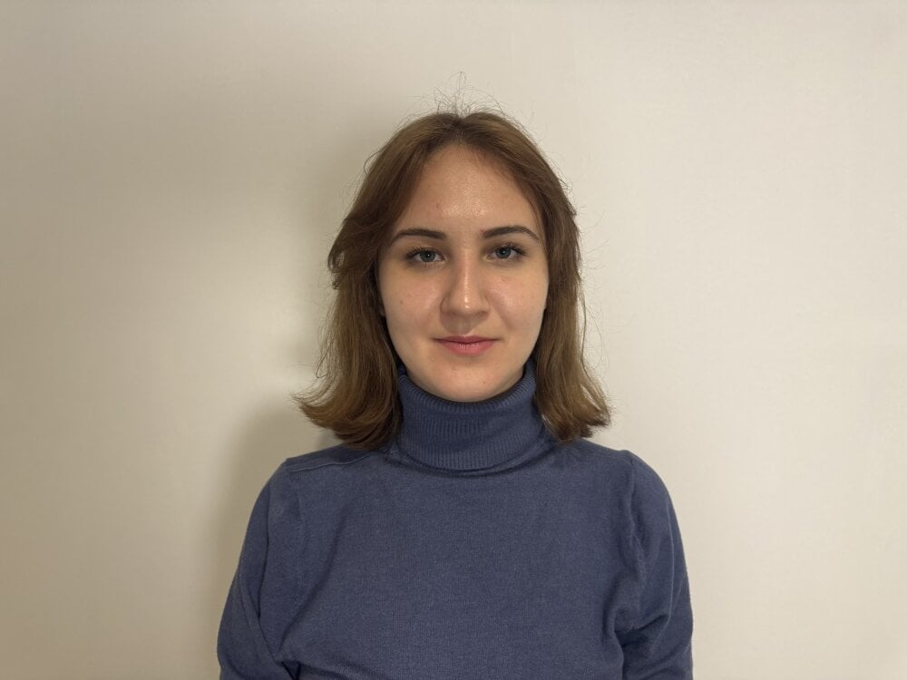 stripchat phuonghipwell webcam profile pic via watchgirlcam.com