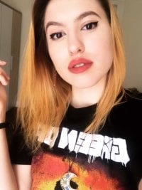HardyGrace's Offline Chat Room