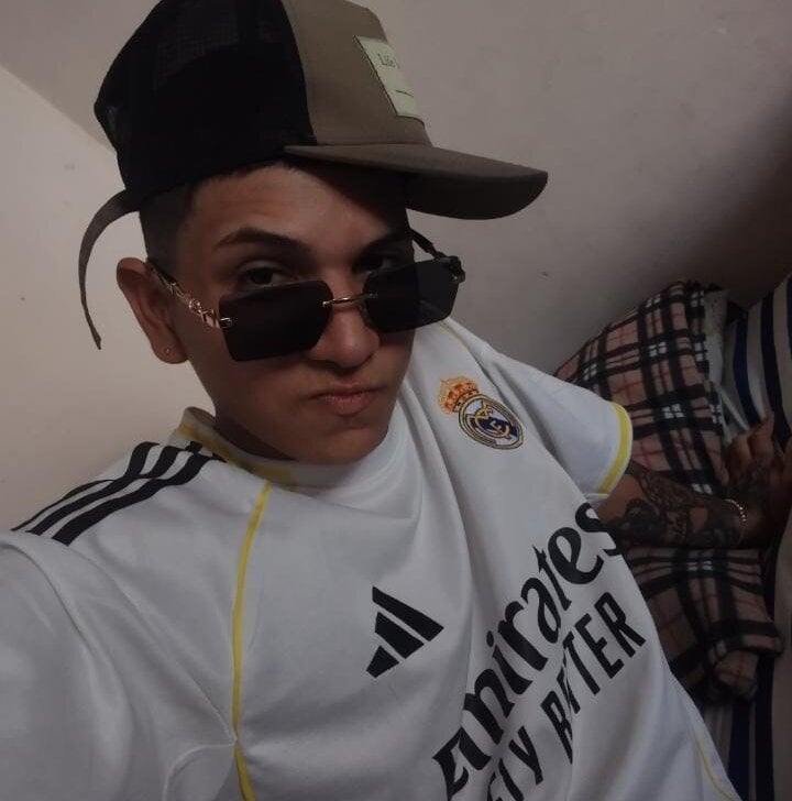 Black_diamondd_'s Offline XXX Chat