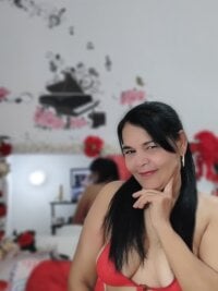 Sehen Sie sich Sexylove_1977s Live-Sexshow an