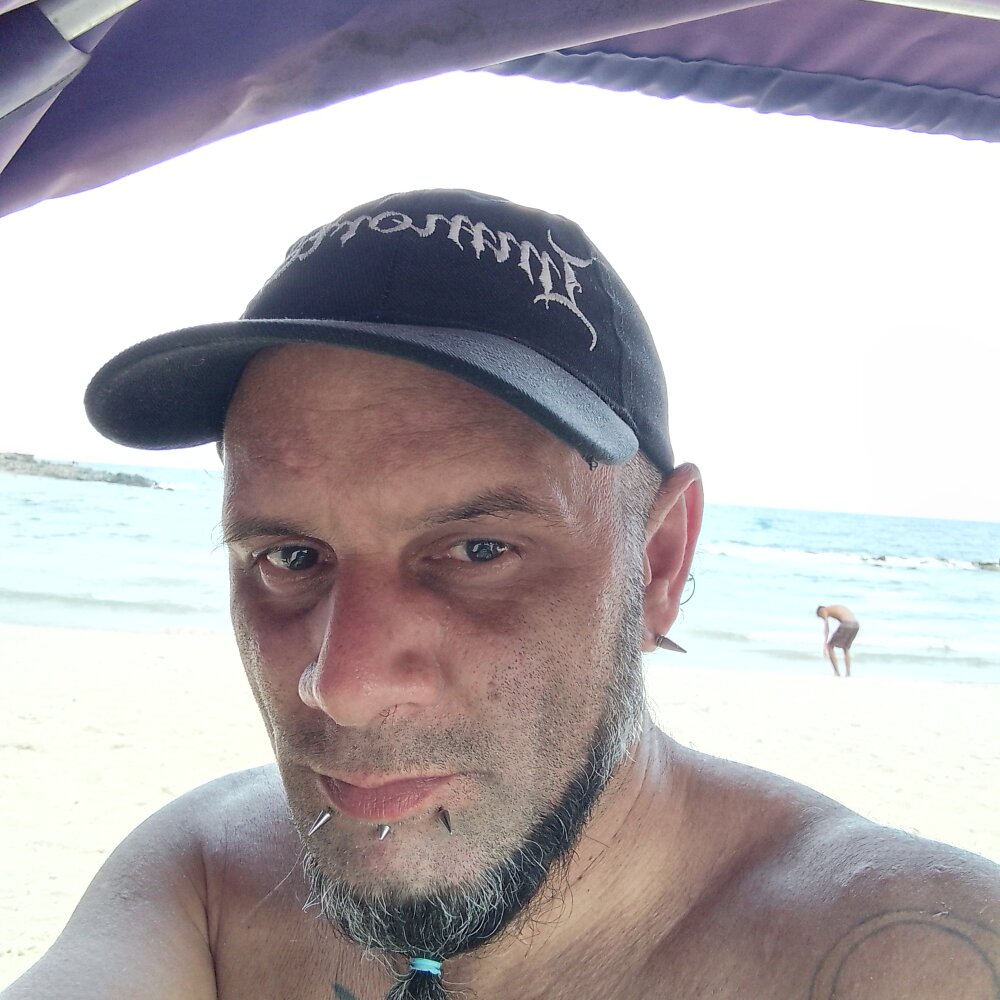 Will2082's Offline XXX Chat