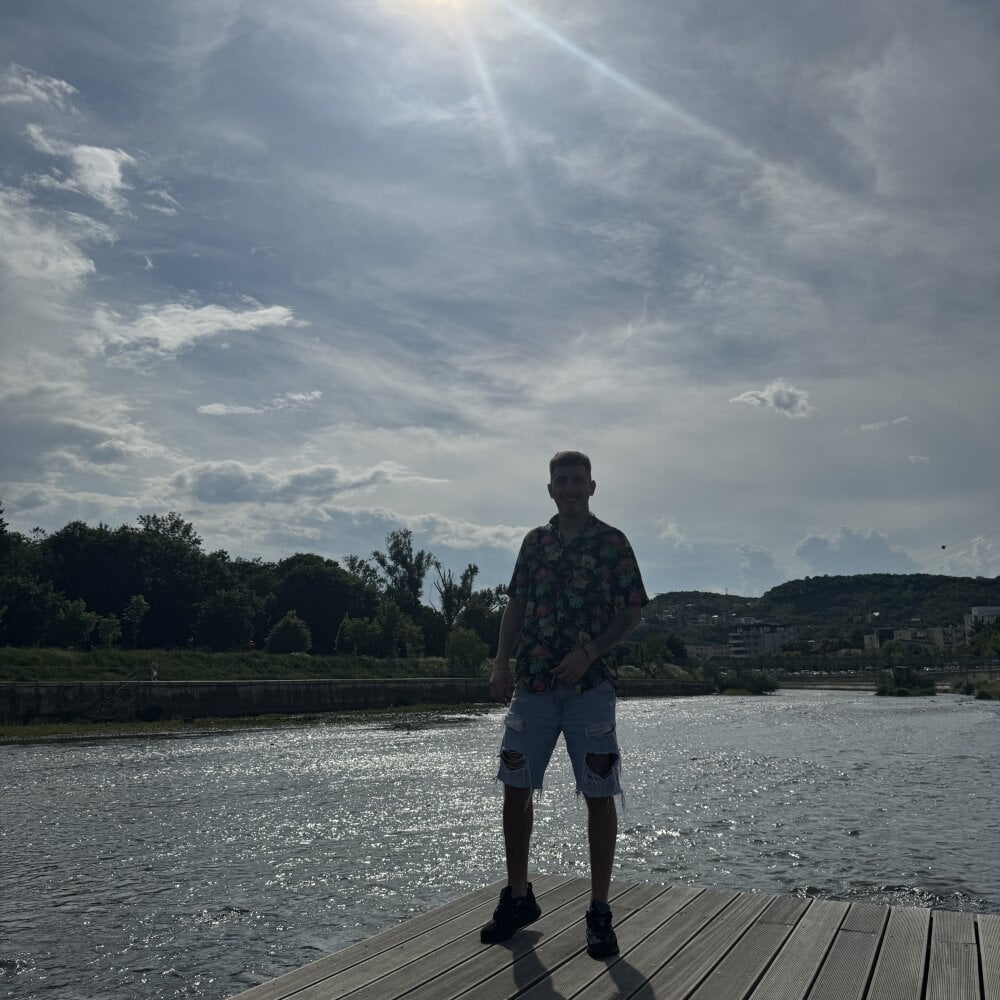 TimedThrace's Offline XXX Chat