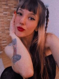 SatanicCandy_'s Offline Chat Room